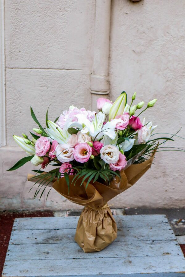 Bouquets ronds avec réserve d'eau – Image 3