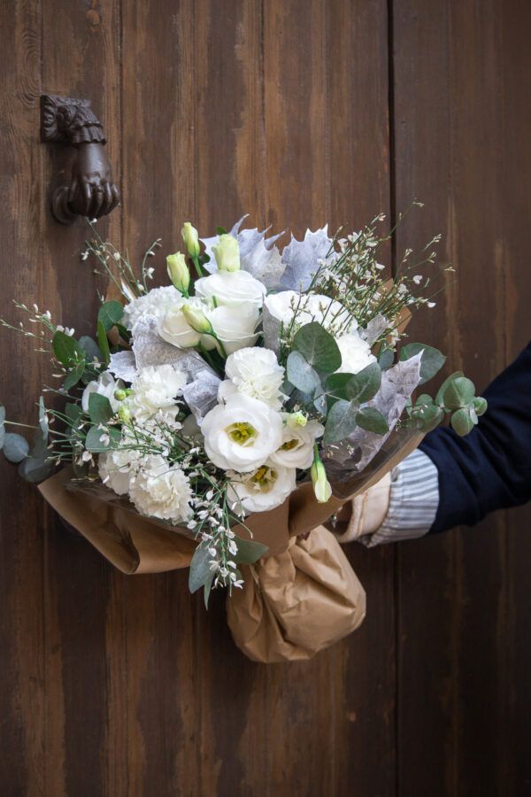 Bouquet de fleurs tout blanc